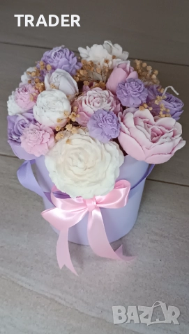 Букет от ароматни соеви свещи под формата на цветя, снимка 7 - Други - 38844787