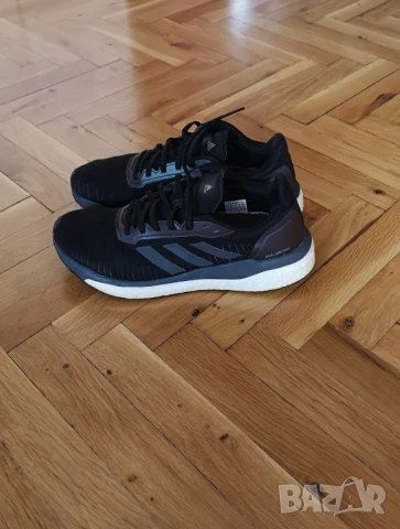Оригинални мъжки маратонки Adidas номер 43, снимка 2 - Маратонки - 51147766