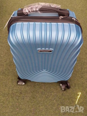 Стилен куфар с колелца за ръчен багаж с твърдо покритие 40/30/20см, снимка 7 - Куфари - 45753064