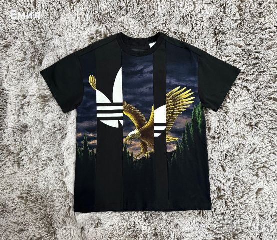 Унисекс тениска Adidas Graphic Tee Shirt, Размер М, снимка 1 - Тениски - 46616422