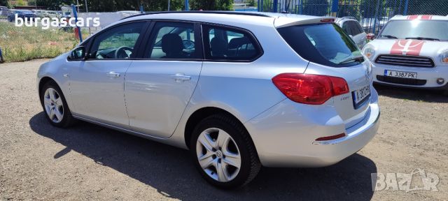 Opel Astra J Facelift 1.6CDTI-110к.с. 2015г 250,000км Лизинг Бартер 14,900лв, снимка 4 - Автомобили и джипове - 46349767