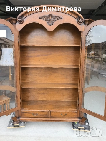 Витрина Антик / Библиотека , снимка 12 - Секции и витрини - 54046660