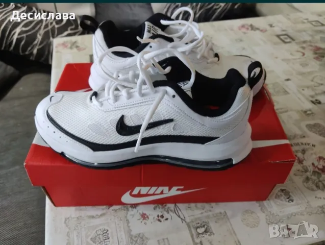 Дамски маратонки NIKE AIR MAX AP, снимка 2 - Маратонки - 47156260