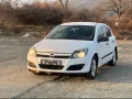 Opel Astra H, снимка 1