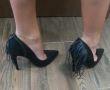 Елегантни дамски обувки с ресни, снимка 1 - Дамски обувки на ток - 46024222