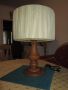 Дизайнерска лампа с красива плисирана шапка, снимка 1 - Настолни лампи - 45863016