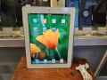 9,7" таблет Apple iPad 2 16GB, Wi-Fi, 9.7in - White (MC979LL/A) В отлично техническо и визуално съст, снимка 5