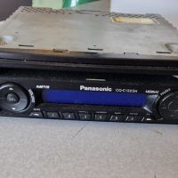 Авто СД Panasonic 4x45 w, снимка 1 - Аудиосистеми - 45193397