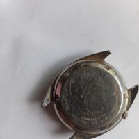 Часовници , снимка 6 - Антикварни и старинни предмети - 45253536