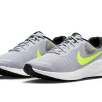 Оригинални маратонки на Nike Revolution 7! 44, снимка 5 - Маратонки - 45316698