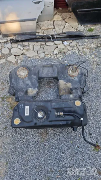 резервоар пасат б5.5 1.9тди 4х4 rezervoar passat pasat 1.9TDI 4x4, снимка 1