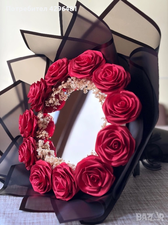 Букет от вечни сатенени рози с огледало, снимка 1