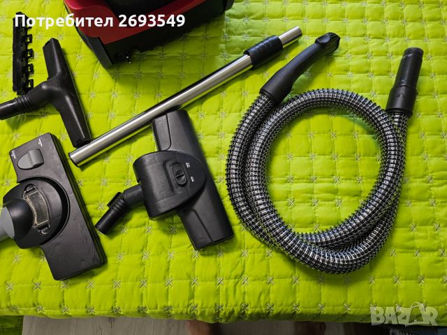 Прахосмукачка Bosch AquaWash & Clean Serie 4, снимка 3 - Прахосмукачки - 46651421