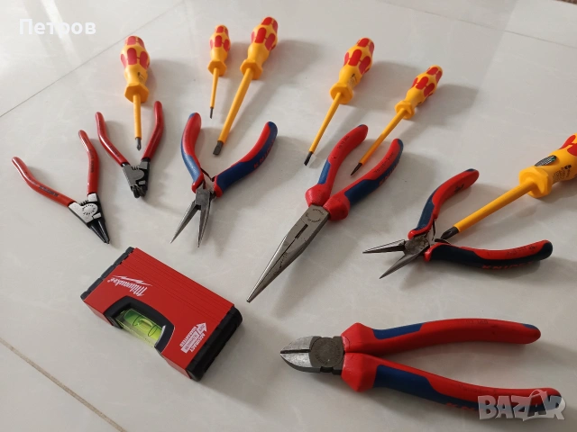куфар Wurth с клещи Knipex и отвертки Wera 340€, снимка 13 - Други инструменти - 54070029