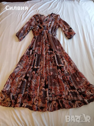 елегантна рокля тип прегърни ме размер M. 