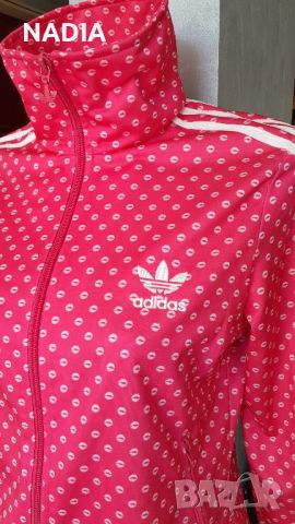 Суичър на adidas , снимка 1 - Суичъри - 45264922