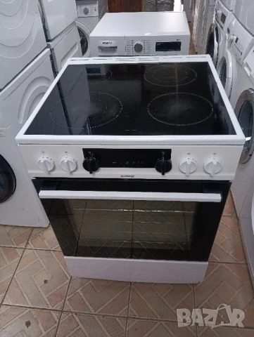 Свободно стояща печка с керамичен плот Gorenje с две години гаранция!, снимка 1