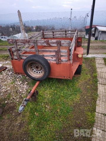 Туристическо ремарке за автомобил