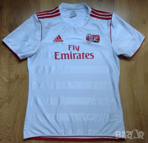 AC Milan / Adidas - футболна тениска на Милан , снимка 1 - Спортни дрехи, екипи - 46144110