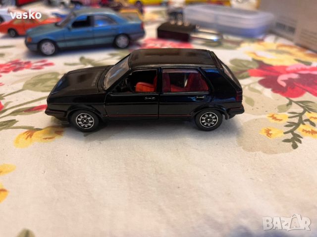 Шабак Германски 1:43-Голф GTI, снимка 2 - Колекции - 45864773