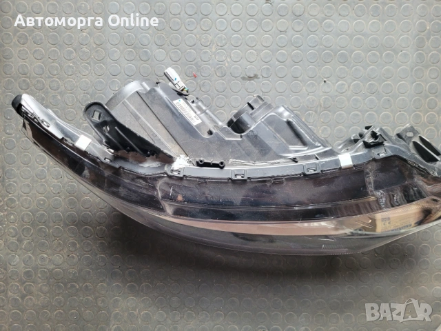 Десен фар за Mitsubishi Outlander , снимка 2 - Части - 54147565