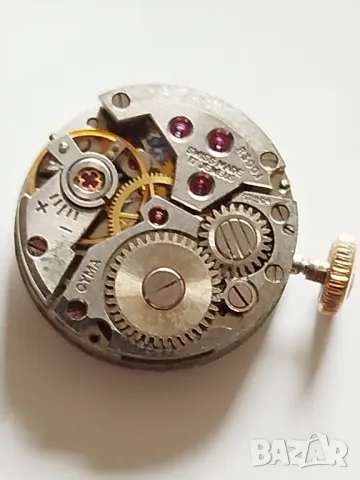 ДАМСКИ ЗЛАТЕН ЧАСОВНИК CYMA 18к 0,750 , снимка 8 - Мъжки - 49545114