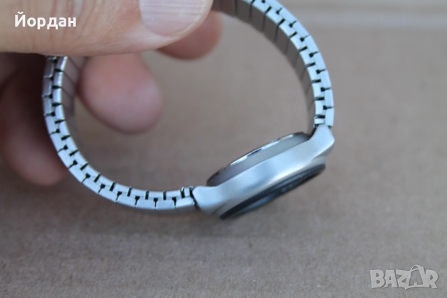 Швейцарски дамски часовник ''Stunt Sikurr Breitling'', снимка 5 - Дамски - 52653882