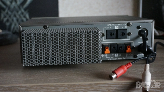 Японски усилвател Хитачи, снимка 2 - Ресийвъри, усилватели, смесителни пултове - 52708686