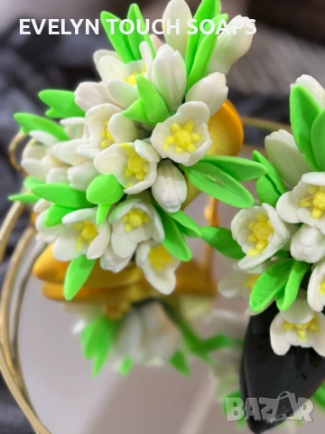 Букет „Кокичета“ от глицеринов сапун, снимка 4 - Козметика за тяло - 53277493