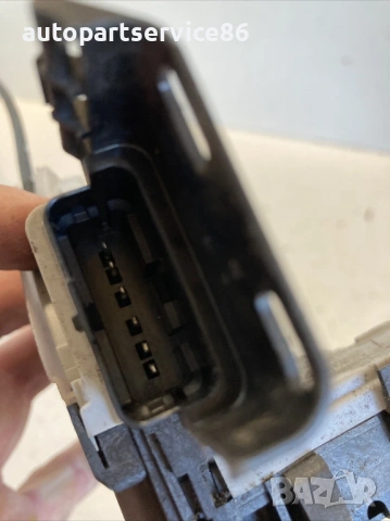 Заден ляв механизъм за заключване на врата за Peugeot 5008 1.6 HDI (2012), снимка 2 - Части - 53743663