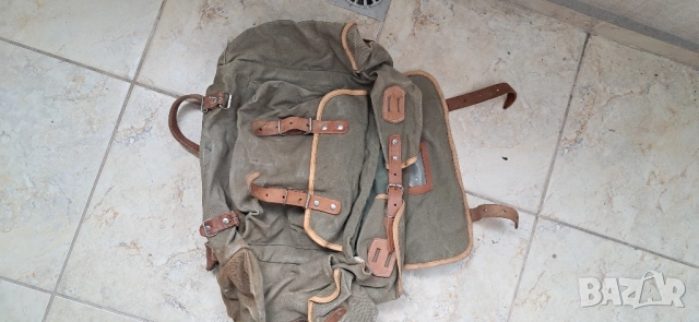 Стара туристическа раница , снимка 3 - Други ценни предмети - 51802791
