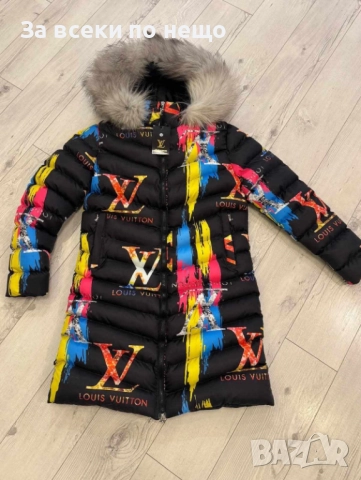 Louis Vuitton Дамско Дълго Яке С Естествен Пух На Качулката Код W.S.O.35