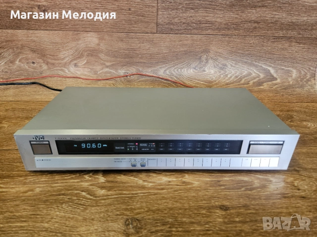 Тунер JVC T-X200L – Надежден дигитален тунер с отлично приемане, снимка 2 - Декове - 54143587