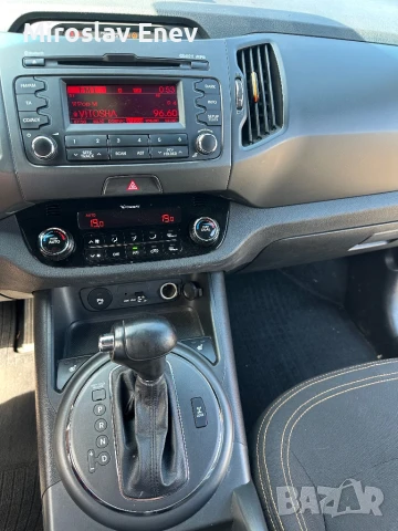 Продавам Киа спортидж 4х4 автоматик, снимка 6 - Автомобили и джипове - 51202449