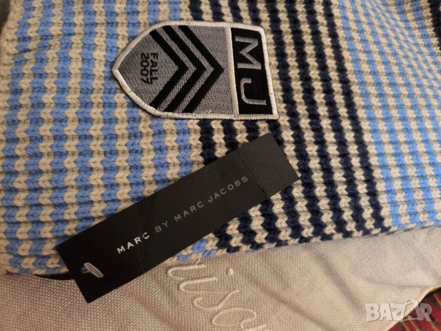 нов зимен шал с етикет Marc Jacobs new old stock