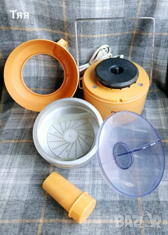 Сокоизстисквачка Rotel от соца , снимка 2 - Сокоизстисквачки и цитрус преси - 51242231