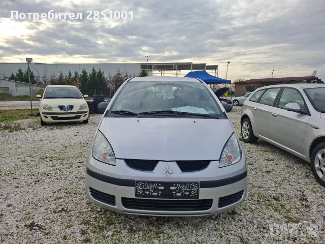 Митсубиши Колт, снимка 2 - Автомобили и джипове - 52747761