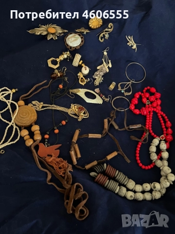 Лот от стари използвани единични обеци,брошки и гердани.., снимка 2 - Други - 52390725