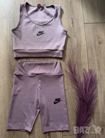 дамски екипи Nike , снимка 2 - Спортни екипи - 50580134