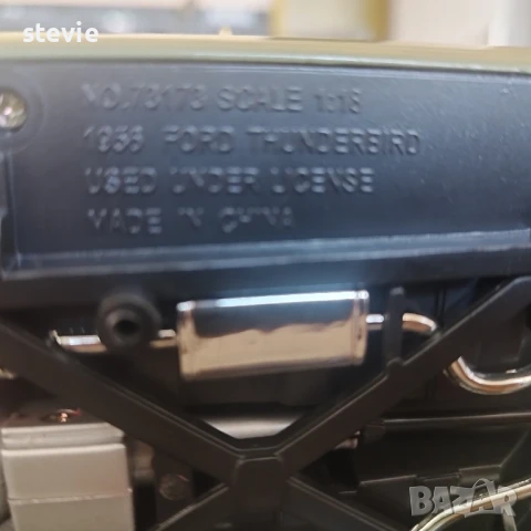 Motor Max 1:18 Ford Thunderdburd, снимка 3 - Коли, камиони, мотори, писти - 50758694