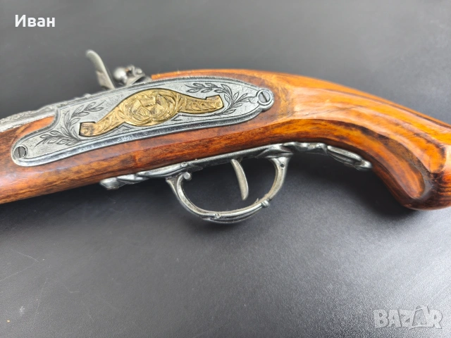 Кремъчен пистолет Реплика за възстановки и декорация , снимка 7 - Антикварни и старинни предмети - 53719338