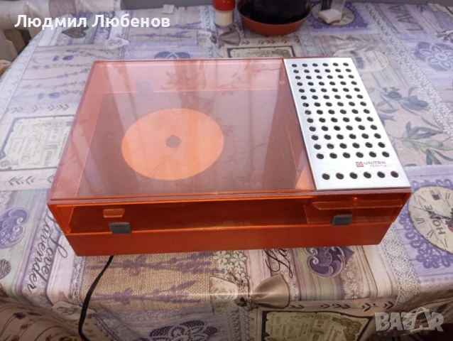 Грамофон Unitra WG 400 с вграден усилвател и говорител в капака , снимка 7 - Грамофони - 50876228