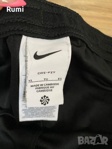 Оригинални мъжки черни къси панталони Nike ! XL, снимка 5 - Къси панталони - 45828559