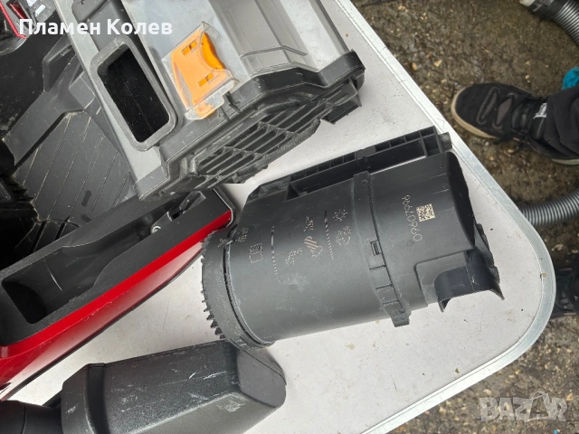 Miele прахосмукачка, снимка 13 - Прахосмукачки - 53632897