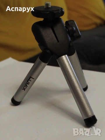 Мини статив Мини трипод mini tripod за камера или телефон