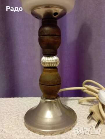 Комплект от две лампи с бели стъклени абажури, снимка 3 - Настолни лампи - 53579731