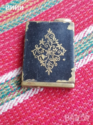 Бронзова кутия за парфюм, снимка 2 - Антикварни и старинни предмети - 52791424