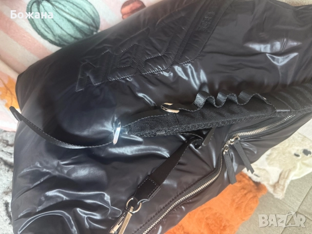 Оригинална чанта Dsquared2, снимка 4 - Чанти - 52333316