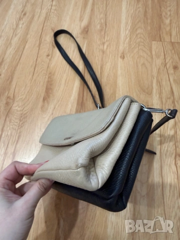 DKNY оригинална дамска чанта от естествена кожа, снимка 4 - Чанти - 54106763