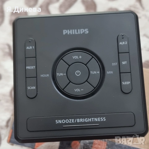 Радио-часовник Philips за части , снимка 3 - Друга електроника - 54189361